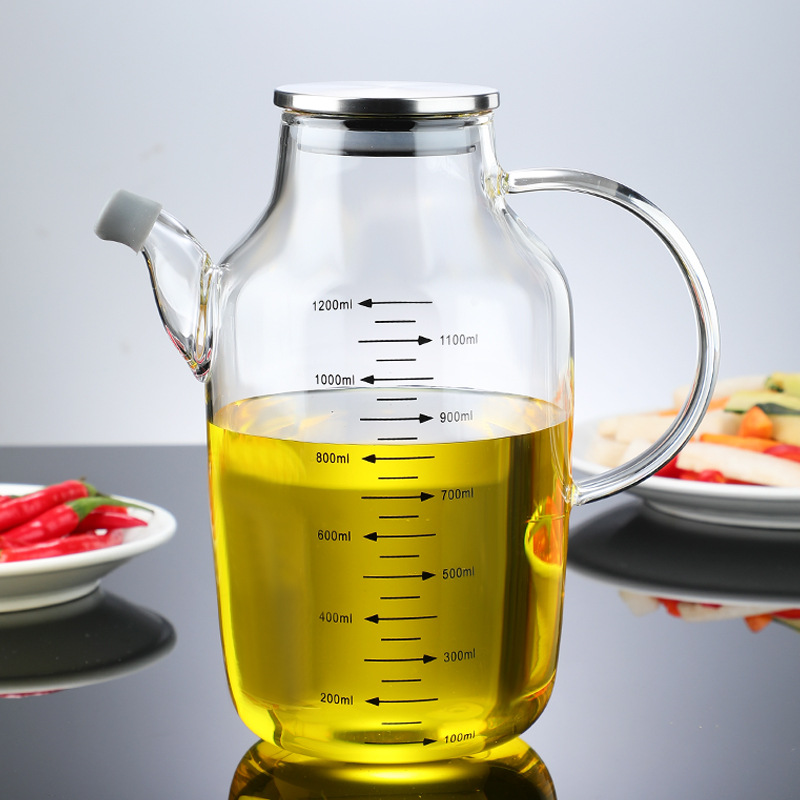 के गिलास तेलको बोतल सफा गर्न सजिलो छ?